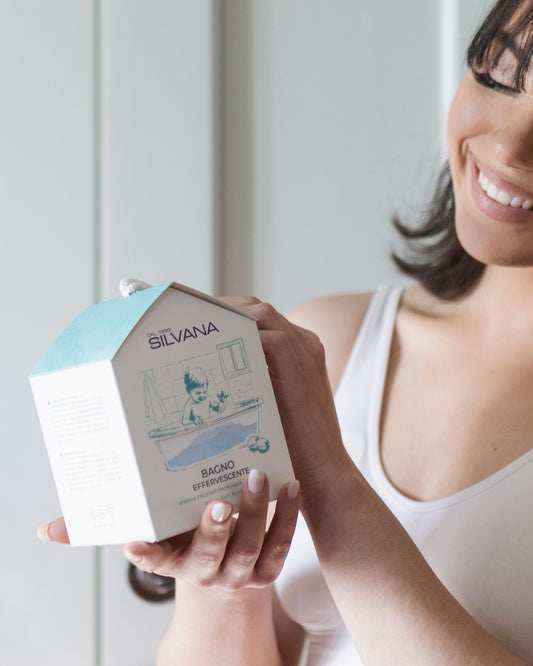Cosmetico naturale Silvana bagno effervescente per neonato, delicato su pelli sensibili, Made in Italy.