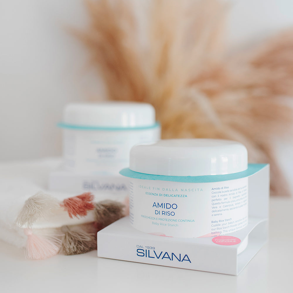 Amido di riso Silvana per bambini, cosmetico naturale Made in Italy, protegge pelli sensibili.